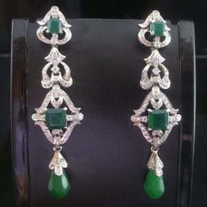 Box shaped green Korean earring
