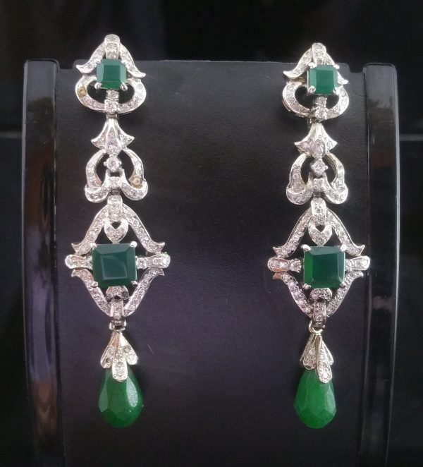 Box shaped green Korean earring